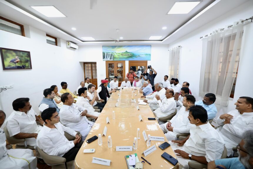बिहार वोटर लिस्ट में गड़बड़ी और 'वोट चोरी' मामले पर कांग्रेस की बड़ी बैठक, खरगे करेंगे अध्यक्षता