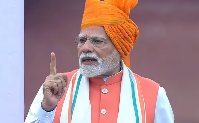पीएम मोदी : इस साल के अंत तक आएगा पहला 'मेड-इन-इंडिया' सेमीकंडक्टर चिप, 6G पर भी काम जारी
