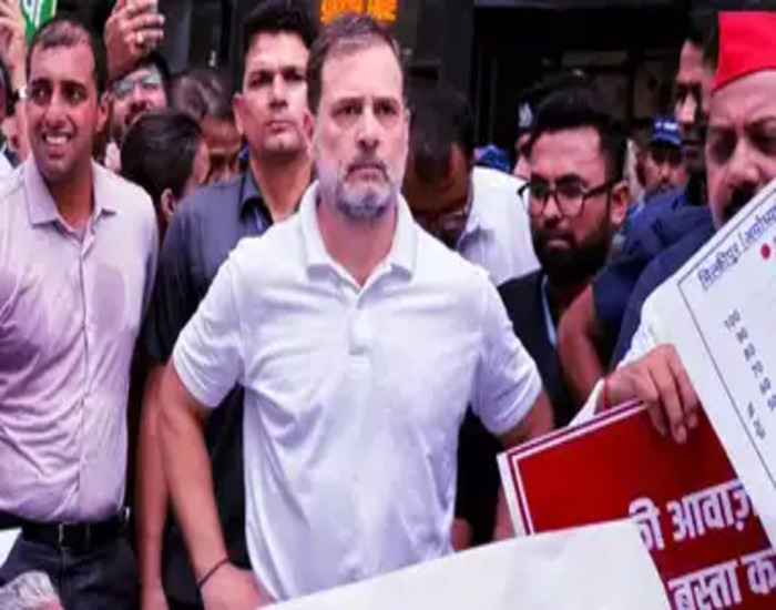 राहुल गांधी के फ़ॉर्मूला से बढ़ी जिलाध्यक्षों की मुश्किल, नहीं लड़ पायेगें चुनाव……