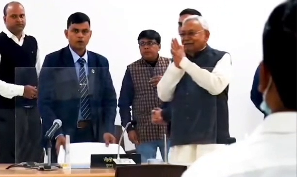 बिहार विधानसभा चुनाव से पहले मुख्यमंत्री नीतीश कुमार का जनता से सीधा संवाद