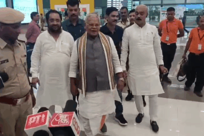 राहुल गांधी की 'वोट अधिकार यात्रा' बिहार के सासाराम से शुरू, INDIA गठबंधन की एकजुटता का प्रदर्शन