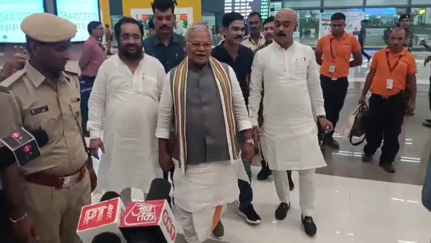 राहुल गांधी की 'वोट अधिकार यात्रा' बिहार के सासाराम से शुरू, INDIA गठबंधन की एकजुटता का प्रदर्शन