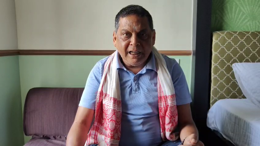 बिहार की सियासत में 'कलम' पर तेज हुई बहस: तेजस्वी के शिक्षा पर JDU का हमला, RJD का पलटवार