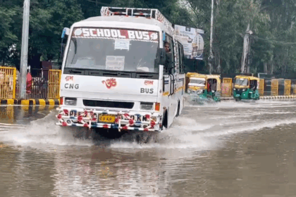 पटना के कई प्रखंड बाढ़ की चपेट में, फल्गु और महत्तमाई नदियों ने मचाया तांडव