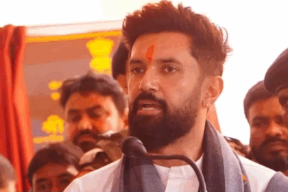 DMK मंत्री के 'पानीपुरी' वाले बयान पर बिहार में उबाल: चिराग, संजय झा और संतोष सुमन का पलटवार, कहा- 'यह मानसिक दिवालियापन है'