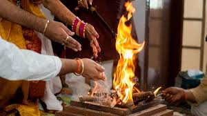 नवरात्रि साधना में क्यों जरूरी माना जाता है गोबर का हवन? पढ़ें पूरी जानकारी...
