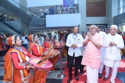 उपराष्ट्रपति सीपी राधाकृष्णन का बिहार दौरा: पटना के बाद कटरा पहुंचे, मां चामुंडा स्थान मंदिर में की विशेष पूजा-अर्चना