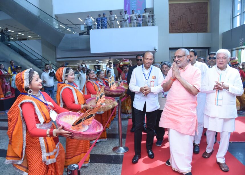 उपराष्ट्रपति सीपी राधाकृष्णन का बिहार दौरा: पटना के बाद कटरा पहुंचे, मां चामुंडा स्थान मंदिर में की विशेष पूजा-अर्चना