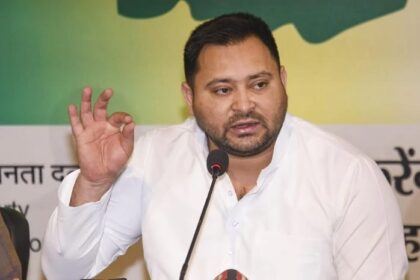 बिहार चुनाव 2025: तेजस्वी यादव का NDA पर सीधा हमला – हमारा चेहरा और विजन तय, एनडीए बताए उनका रोडमैप क्या है