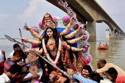 प्रशासन का फरमान: आर्टिफिशियल तालाब में ही करें दुर्गा प्रतिमा विसर्जन, नहीं तो देना होगा दंड...