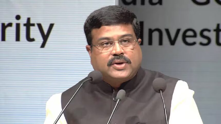 बिहार चुनाव 2025: BJP का मिशन धर्मेंद्र प्रधान के नेतृत्व में...
