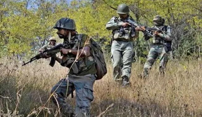 झारखंड: पलामू में उग्रवादियों से मुठभेड़ में दो जवान शहीद, एक घायल