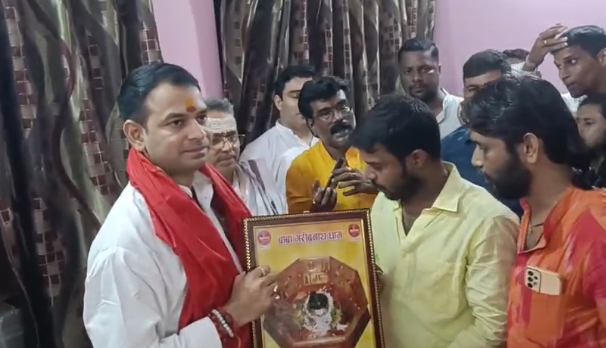तेजस्वी की पत्नी पर विवादित बयान: तेज प्रताप ने पहचानने से किया इनकार, बोले- 'कौन हैं राजबल्लभ?'