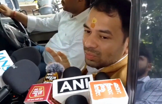 पीएम मोदी की मां पर अपशब्द, तेज प्रताप यादव ने कहा- 'अपमान करने वालों को जेल भेजा जाए'