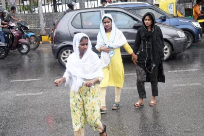 बिहार में आसमान फिर हुआ मेहरबान, भारी बारिश से ठंड ने पकड़ी रफ्तार…