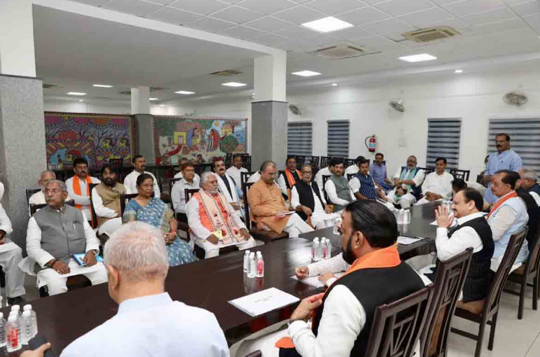 NDA से बड़ी खबर, उम्मीदवारों की फाइनल लिस्ट कुछ ही घंटों में होगी घोषित; पटना में JDU-BJP की निर्णायक बैठक