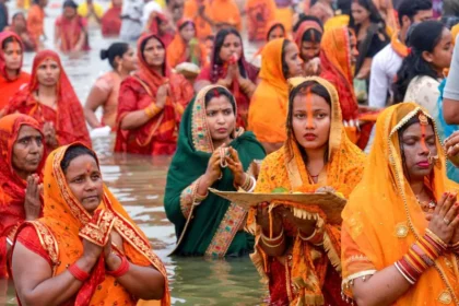 छठ पूजा का उत्सव अब सिर्फ बिहार तक नहीं, इन जगहों पर भी मनाएं जाता है,देखें लिस्ट!…