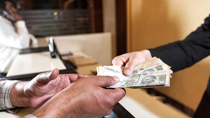 बिहार चुनाव 2025: अब ₹50,000 से ज्यादा कैश रखने पर होगी कार्रवाई, DM ने जारी किए सख्त निर्देश