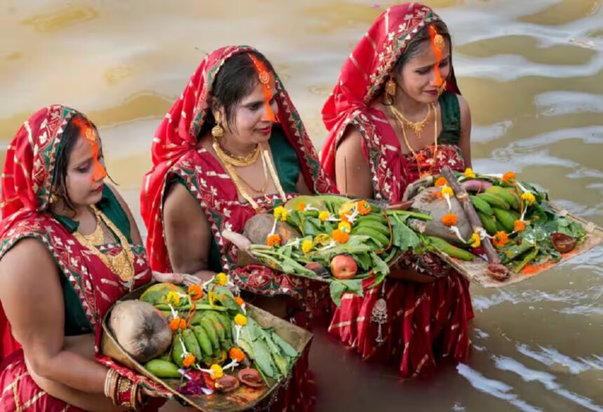 नहाय-खाय से उषा अर्घ्य तक: क्यों चार दिन तक चलता है छठ महापर्व?…