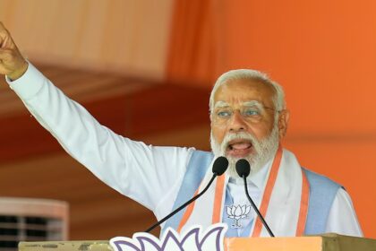 PM Modi ने महागठबंधन को जंगलराज का प्रतीक बताया; बोले- कांग्रेस आज भी सिख नरसंहार के आरोपियों को पाल रही है