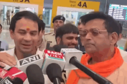 पटना एयरपोर्ट पर तेज प्रताप यादव और रवि किशन की मुलाकात, बिहार राजनीति में उठे नए कयास