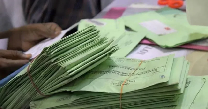 Bihar Election 2025: क्या होता है पोस्टल बैलेट पेपर? जानिए कौन घर बैठे डाल सकता है वोट!...