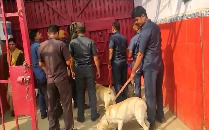 सुबह-सुबह बेऊर जेल में कार्रवाई: संदिग्ध गतिविधियों के इनपुट पर सर्च ऑपरेशन…
