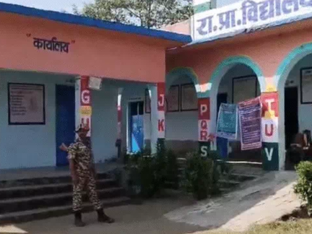 बिहार में 18 बूथों पर 'ज़ीरो' वोटिंग, रामनगर के 15 हजार और सीतामढ़ी के ग्रामीणों ने किया मतदान का बहिष्कार