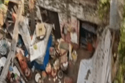 पटना हादसा: बाकरगंज नाले पर बना अवैध मकान धंसा, 4 लोग मलबे में फंसे; रेस्क्यू ऑपरेशन जारी, नगर निगम पर उठे गंभीर सवाल