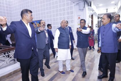 मुख्यमंत्री नीतीश कुमार ने अचानक किया मुख्य सचिवालय का निरीक्षण, सुशासन पर ज़ोर