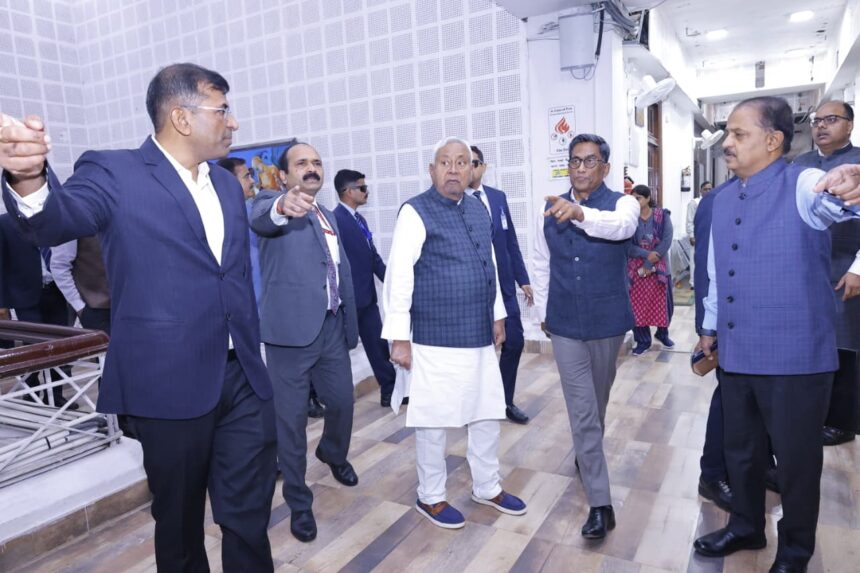 मुख्यमंत्री नीतीश कुमार ने अचानक किया मुख्य सचिवालय का निरीक्षण, सुशासन पर ज़ोर