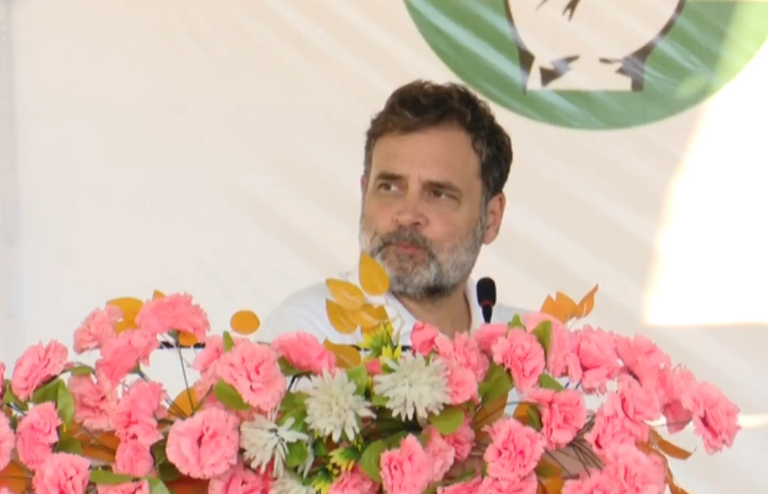 राहुल गांधी का तीखा वार : नितीश को मोदी रिमोट से चला रहे, नीतीश कुमार नहीं, 3-4 अफसर चला रहे सरकार