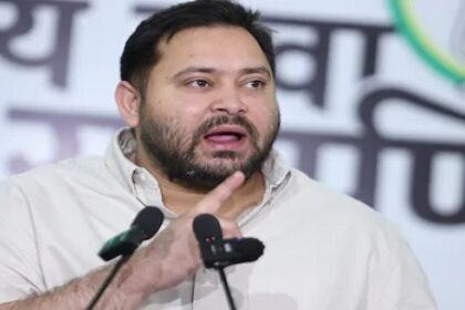 बिहार में सियासी उबाल: तेजस्वी यादव ने पटना में बुलाई राजद की 'महाबैठक' कर्पूरी ठाकुर के बहाने अति-पिछड़ा वोट बैंक पर नजर!