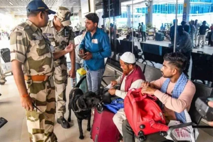 दिल्ली ब्लास्ट के बाद बिहार में हाई अलर्ट! पटना महावीर मंदिर और नेपाल बॉर्डर पर बढ़ाई गई चेकिंग...
