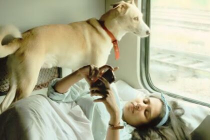 क्या आप अपने कुत्ते को ट्रेन में ले जा सकते हैं? जानिए रेलवे का नियम...