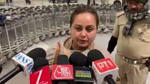 रोहिणी आचार्य का सनसनीखेज दावा: तेजस्वी, संजय और रमीज का नाम लेने पर चप्पल से मारने की धमकी…