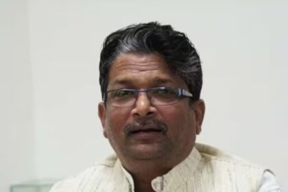 ‘यूरोप यात्रा’ पर जेडीयू की चुटकी, RJD ने भी दिया करारा जवाब…