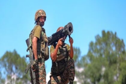भारत-पाकिस्तान LOC पर युद्ध की तैयारी, दिख रही है पाकिस्तान की बेचैनी और तैयारी…