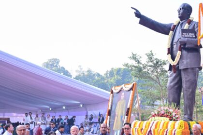 नरेंद्र मोदी : 'बाबासाहेब की दूरदर्शी सोच ने देश को दिशा दी', PM मोदी से लेकर राहुल गांधी तक ने किया याद