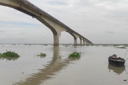 भागलपुर में रील बनाने के दौरान पैर फिसलने से गंगा में डूबा छात्र, SDRF की टीम तलाश में जुटी