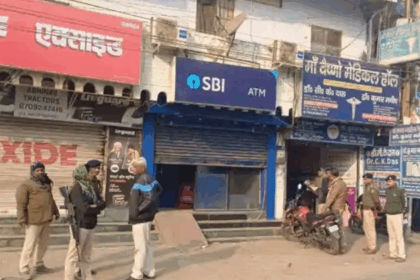 खाकी सोती रही और चोरों ने काट डाला ATM: गैस कटर से SBI ATM काटकर ले गए चोर, गृह मंत्री के सुरक्षा दावों की निकली हवा