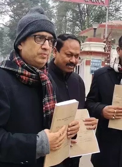 मतों पर सवाल, नतीजों पर बवाल! कांग्रेस नेता की EC के खिलाफ हाईकोर्ट में शिकायत…