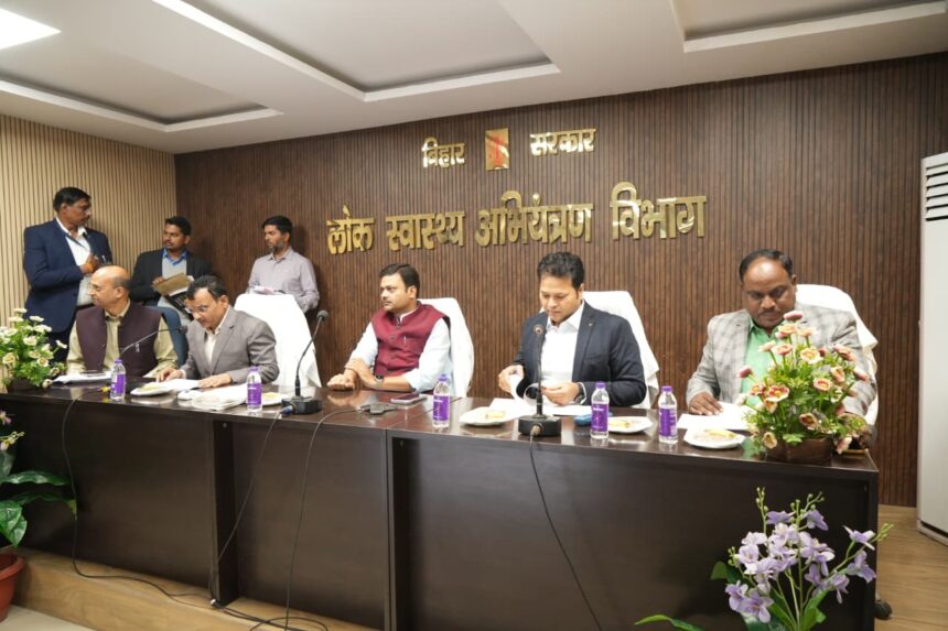मुजफ्फरपुर प्रक्षेत्र में जल संकट पर सख्ती: मंत्री की समीक्षा के बाद 40 अफसरों पर कार्रवाई...