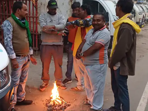 कोहरे की गिरफ्त में बिहार, पटना समेत 10 शहरों में घना कोहरा…