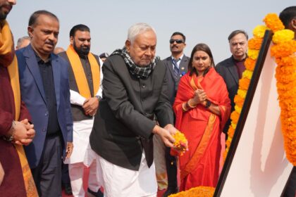 मोतिहारी में स्थापित हुआ दुनिया का सबसे बड़ा 'महाशिवलिंग', CM नीतीश और सम्राट चौधरी ने की पूजा
