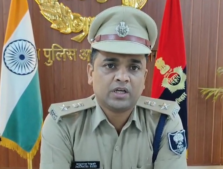गालीबाज थानेदार की निकली हेंकड़ी : ड्यूटी के दौरान महिला को दी भद्दी गालियां; वीडियो वायरल हुआ तो SSP ने किया निलंबित