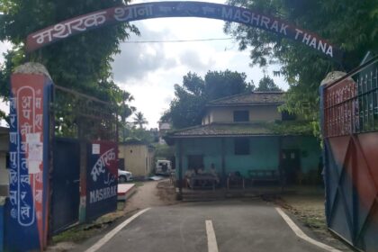 सारण में पुलिस को बड़ी चुनौती: थाने के बगल वाले मंदिर से अष्टधातु की मूर्तियां चोरी...