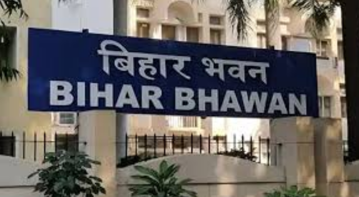 'किसी के बाप में दम नहीं…', मुंबई में बिहार भवन पर मनसे-शिवसेना से सीधी टक्कर; बिहार सरकार का खुला एलान
