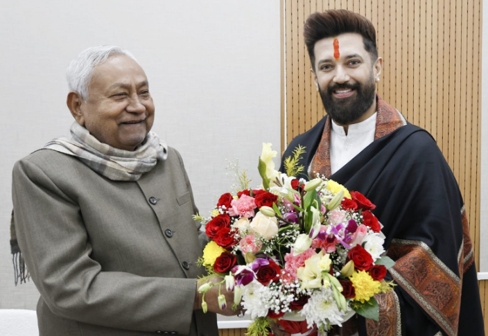 बिहार की सियासत में बड़ी हलचल: नए साल में पहली बार CM नीतीश से मिले चिराग पासवान, मंत्रिमंडल विस्तार की चर्चाएं तेज