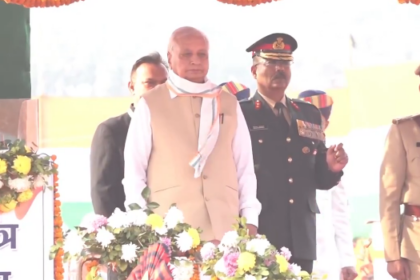 गणतंत्र दिवस 2026: गांधी मैदान में राज्यपाल आरिफ मोहम्मद खान ने फहराया तिरंगा, बिहार के विकास और 1 करोड़ नौकरियों का संकल्प